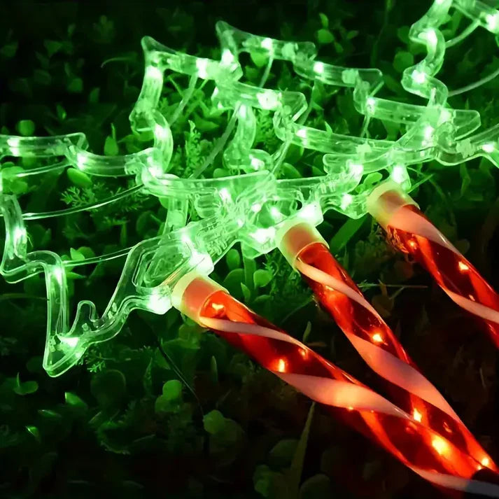 Soluxe: Solar Christmas Tree Garden Light
